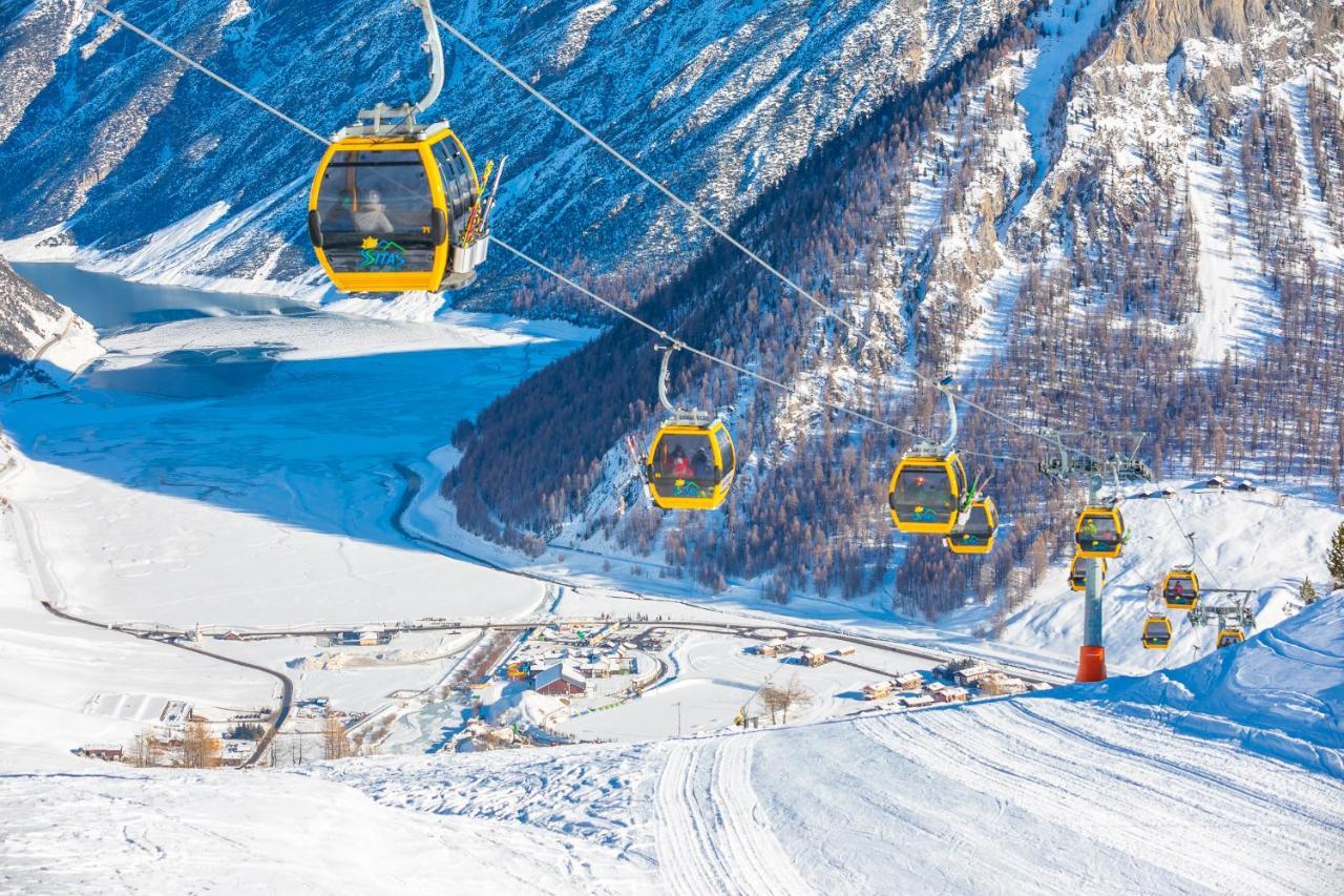 Martina Ski In - Ski Out Mt 50 - Happy Rentals Ливиньо Экстерьер фото
